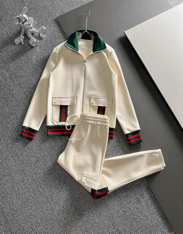 Gucci Men's Suits 191